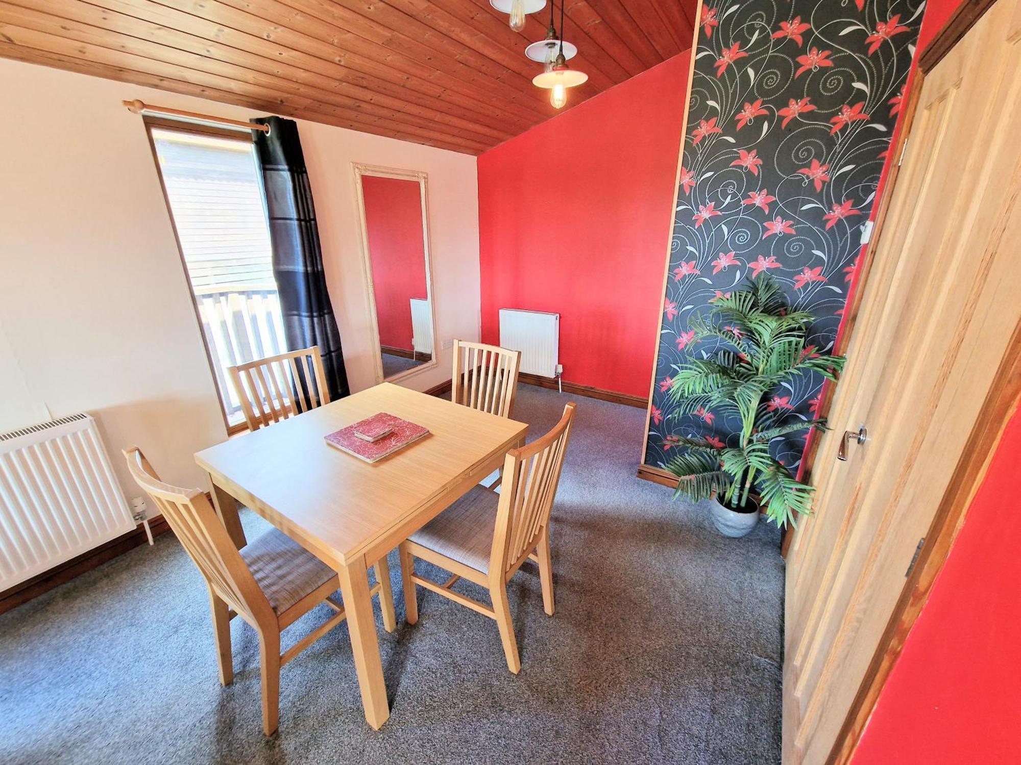 Villa Lomond 4 With Private Hot Tub - Fife - Loch Leven - Lomond Hills Kelty Exterior foto